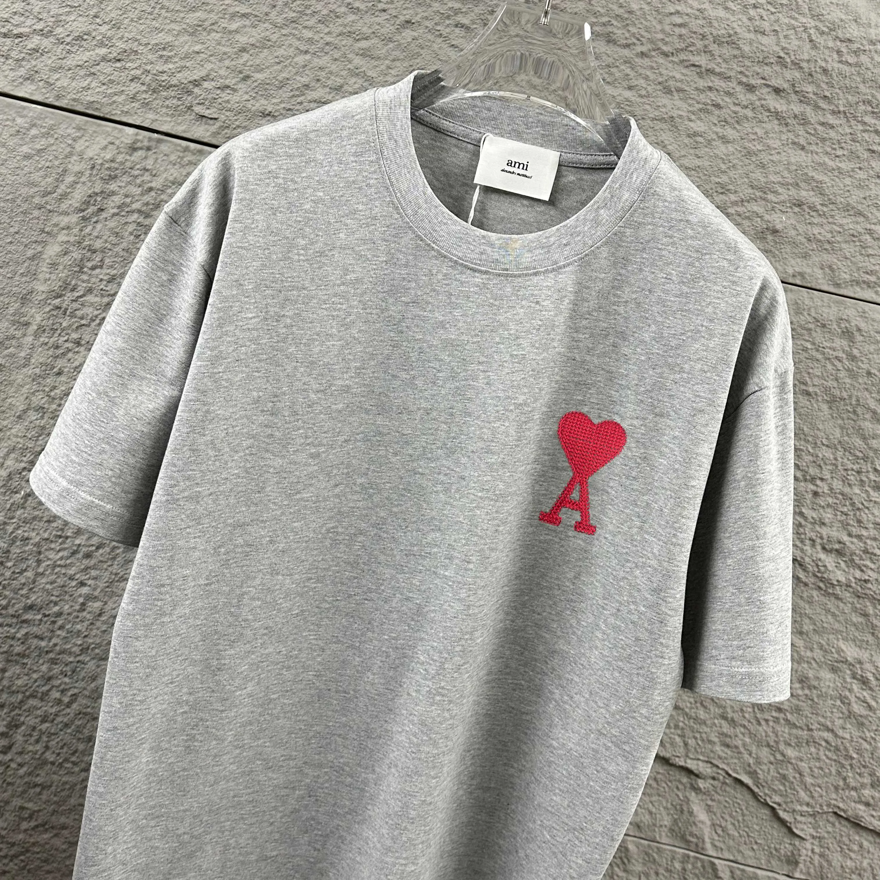 Ami Love 2026 Spring and Summer Style Classic simple three-dimensional big love embroidered personalized logo Customized double yarn plain cotton fabric Short-sleeved T-shirt Men and women Same Style Color: Black White Flower Gray Size: S (90-130 pounds) M (120-150 pounds) L (140-165 pounds) XL (160-180 pounds) XXL (180-210 pounds)
